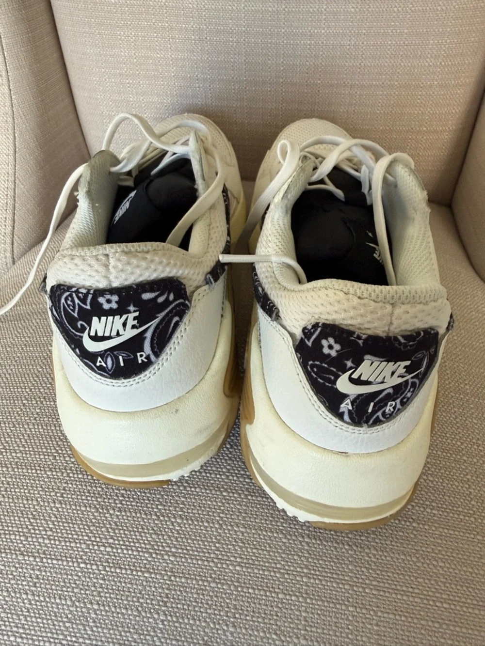Nike Air Max Excee Sail Black Paisley Sneakers Women’s 8.5 White Gum Sole